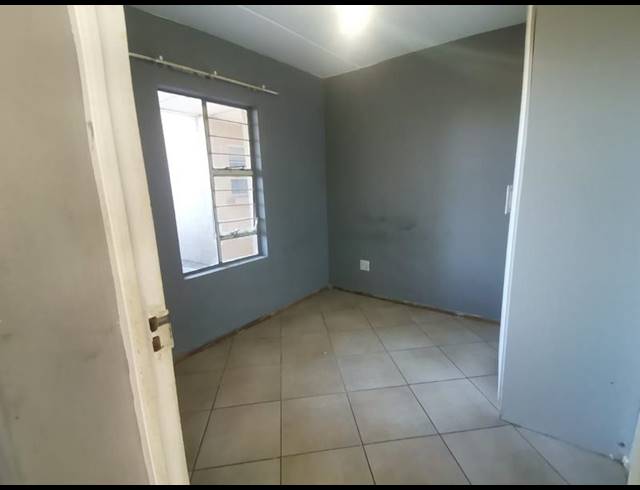 2 BEDROOM SIMPLEX FOR SALE IN ALBERTSDAL